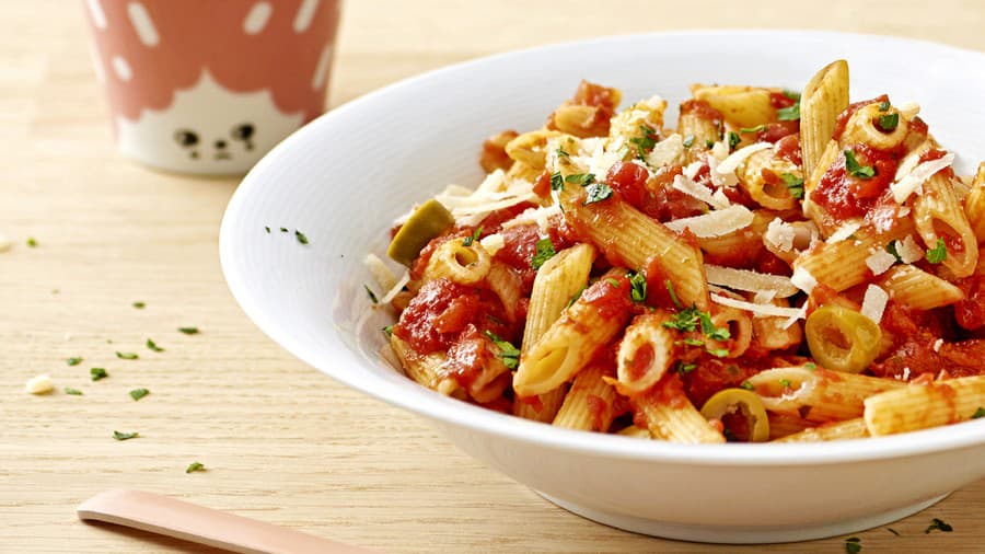 Penne s paradajkami a olivami