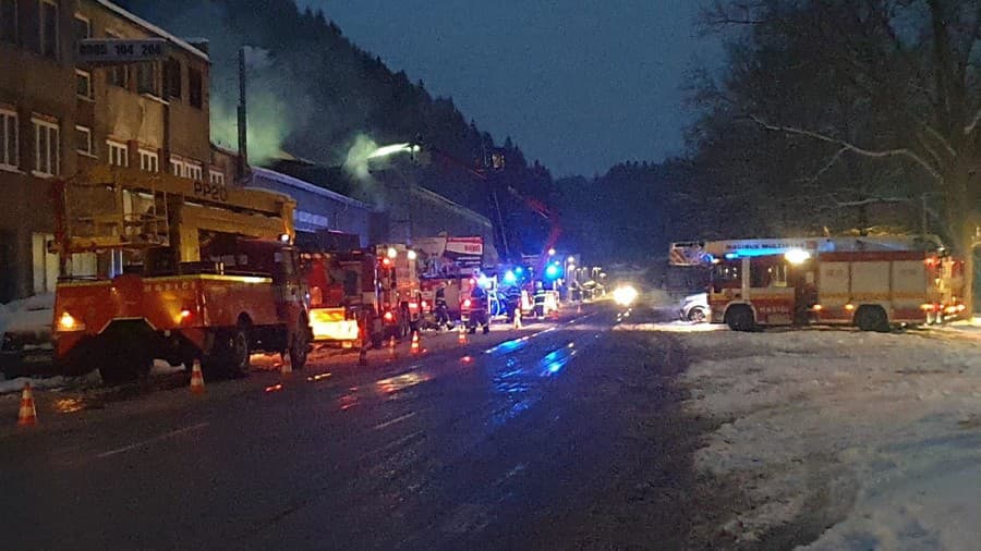 Na Korytnickej horí fabrika,