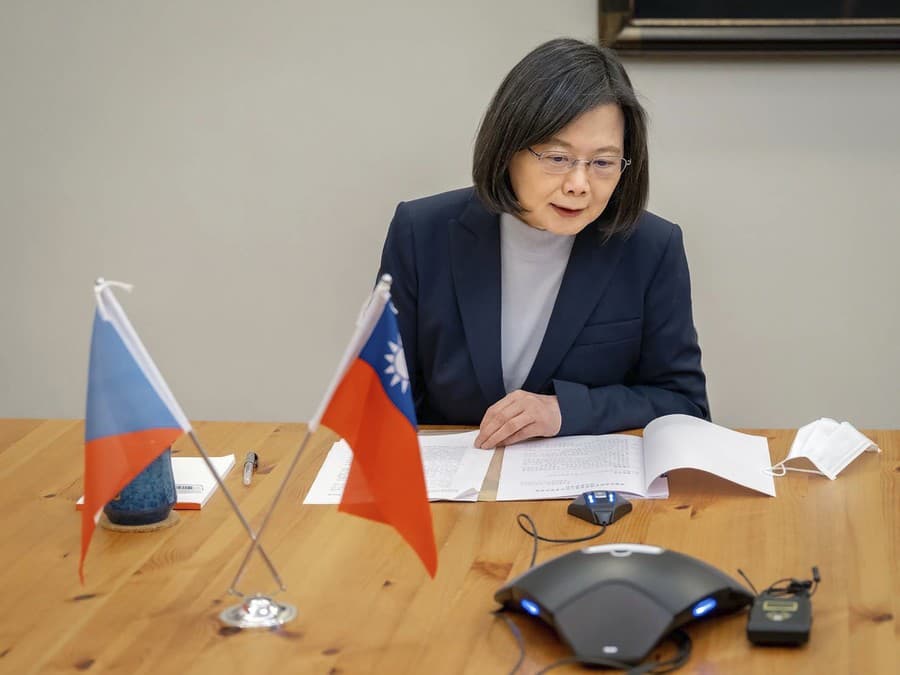 Taiwanská prezidentka Cchaj Jing-wen počas telefonátu s Pavlom