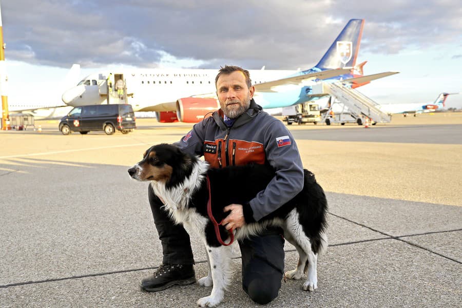 Zdenko Milan Tomčík so psom Bojanomašparík, hasič