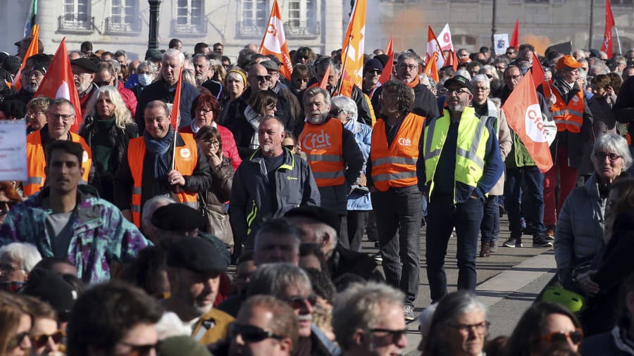 Francúzi proti dôchodkovej reforme