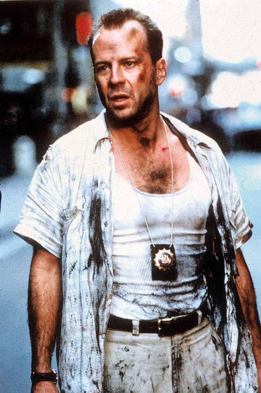 Divákom sa navždy zapísal do pamäti ako policajt John McClane z filmu Smrtonosná pasca.