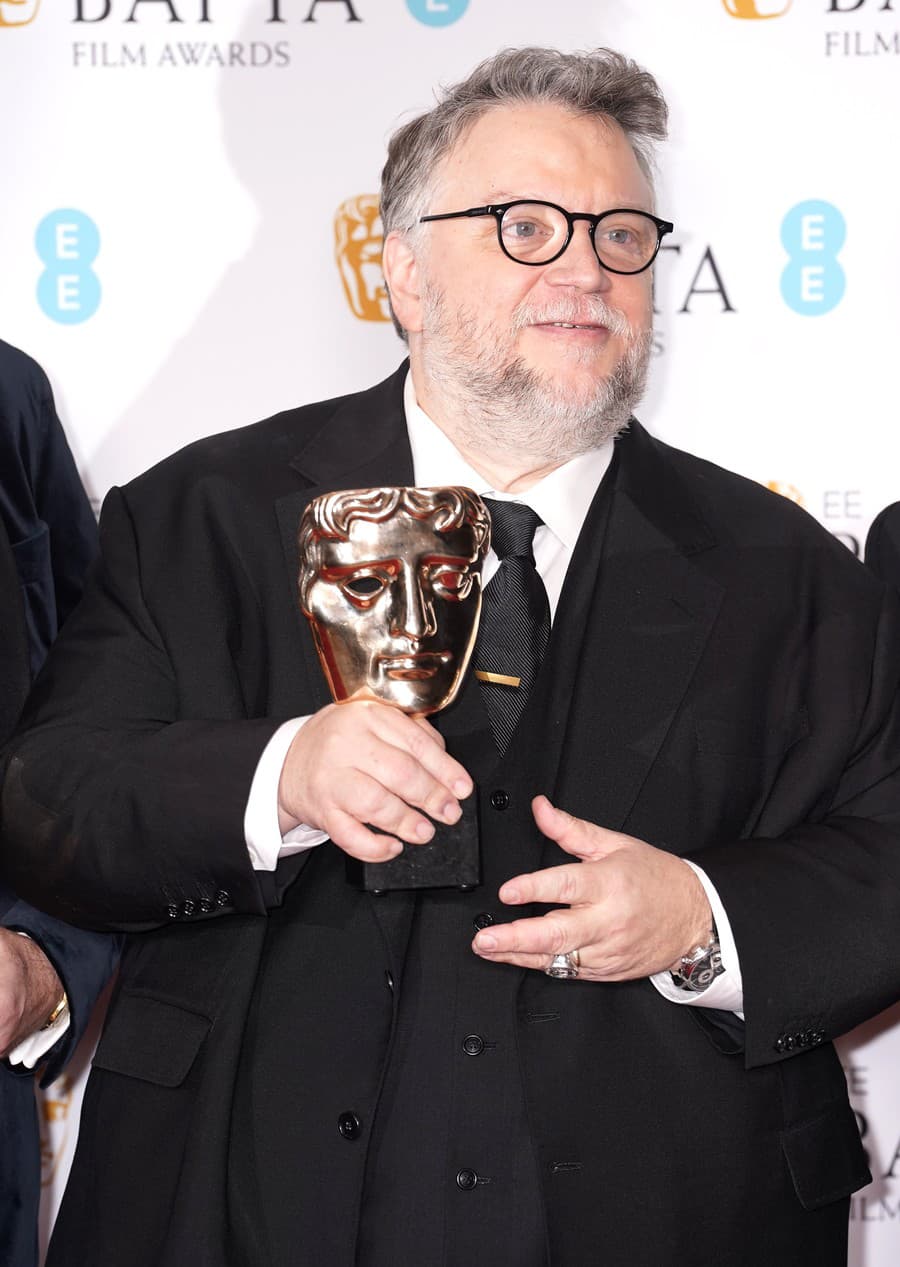 Guillermo del Toro pózuje