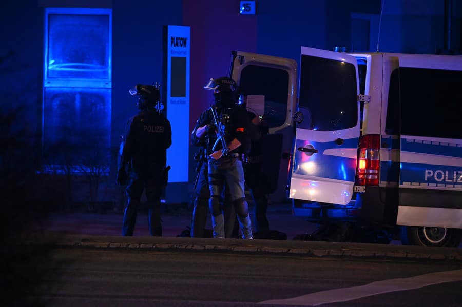 Streľba v Hamburgu: Policajti