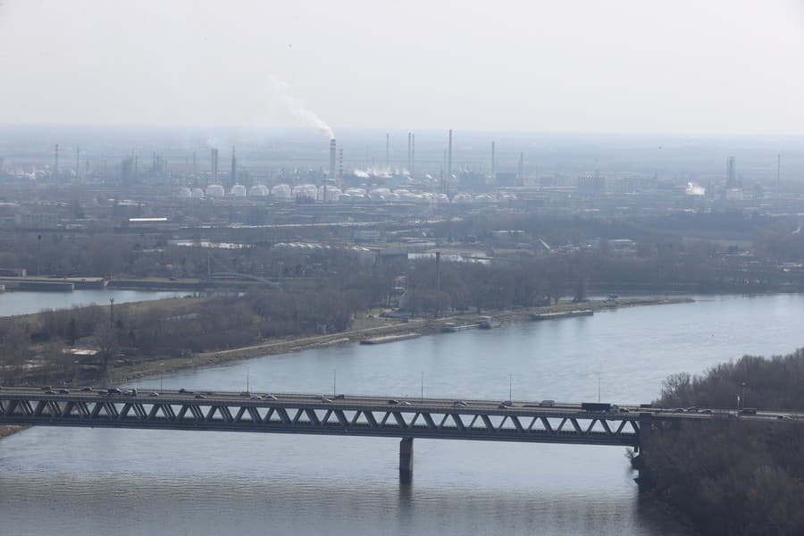 Zábery z mrakodrapu Eurovea Tower.