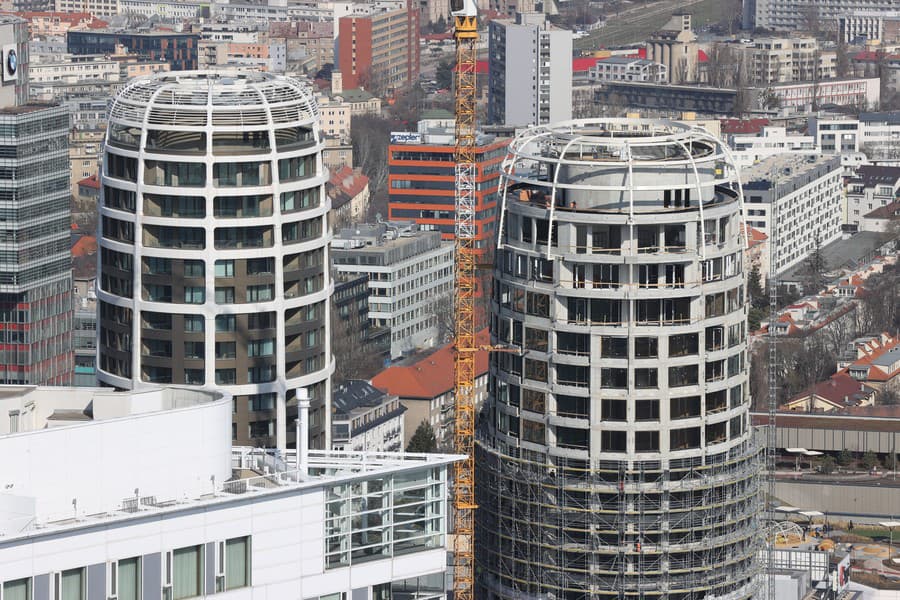 Zábery z mrakodrapu Eurovea Tower.