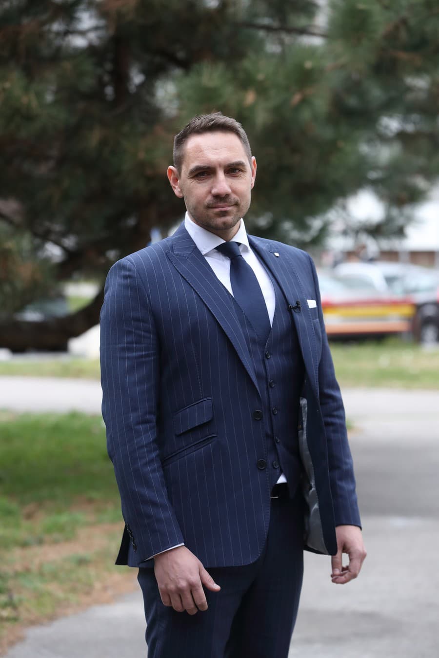 Poslanec OĽANO György Gyimesi.