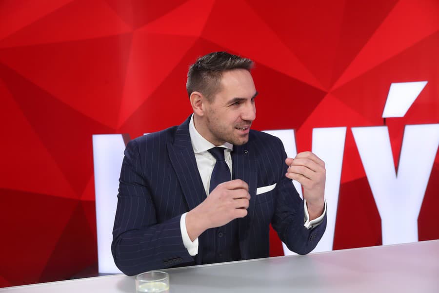 Poslanec OĽANO György Gyimesi.