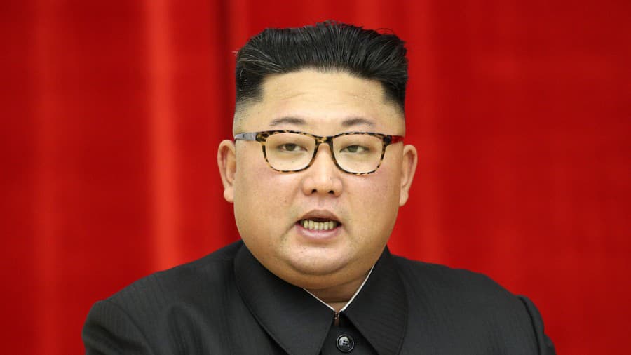 Na snímke Kim Čong-un.