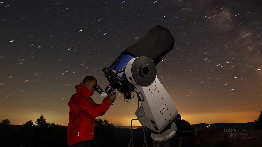 Najväčší astronomický ďalekohľad 16-palcový
