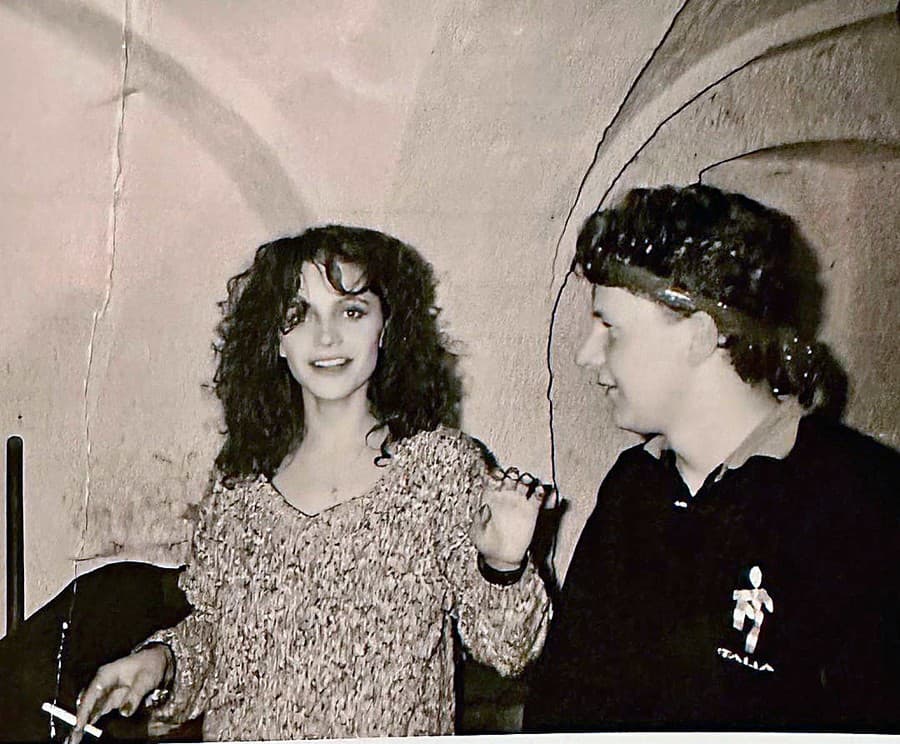 1989. Umelkyňa a herec