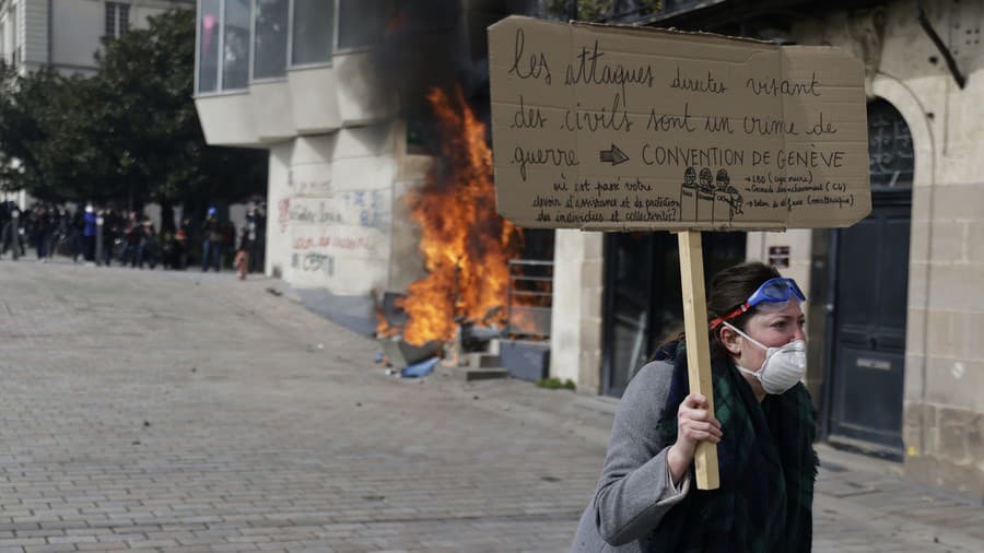 Masívne demonštrácie vo Francúzsku
