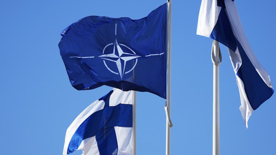 Vlajka Severoatlantickej aliancie (NATO)