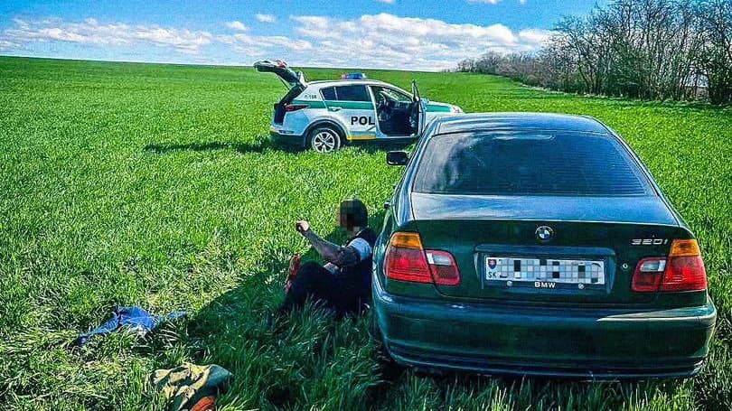 Policajti chceli uvedené vozidlo