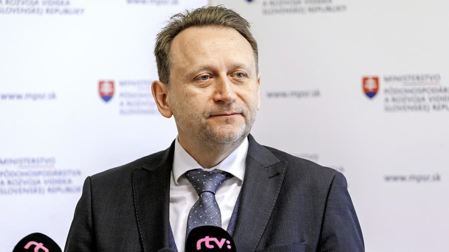 Šéf pôdohospodárstva tvrdí, že takýto nápad majú zo zahraničia.