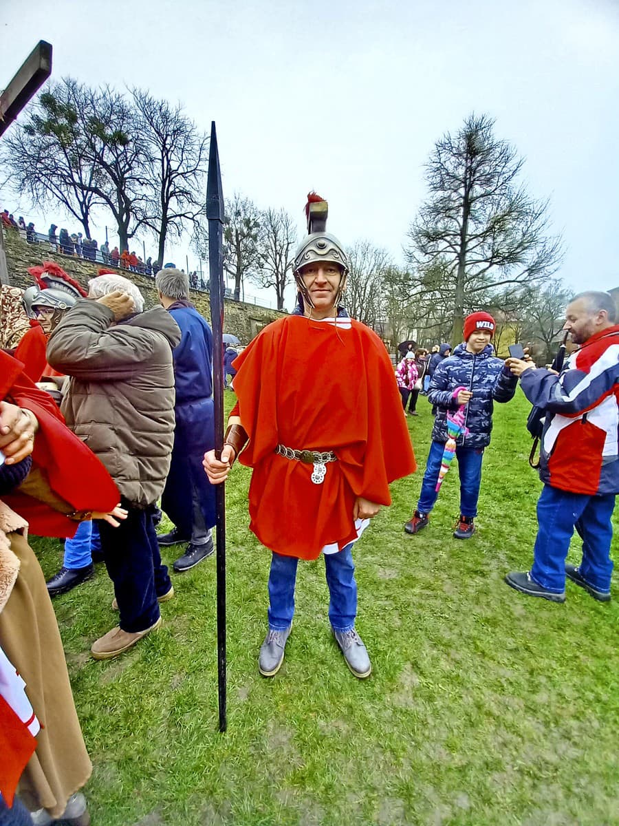 Dušan Ižár (46), veliteľ