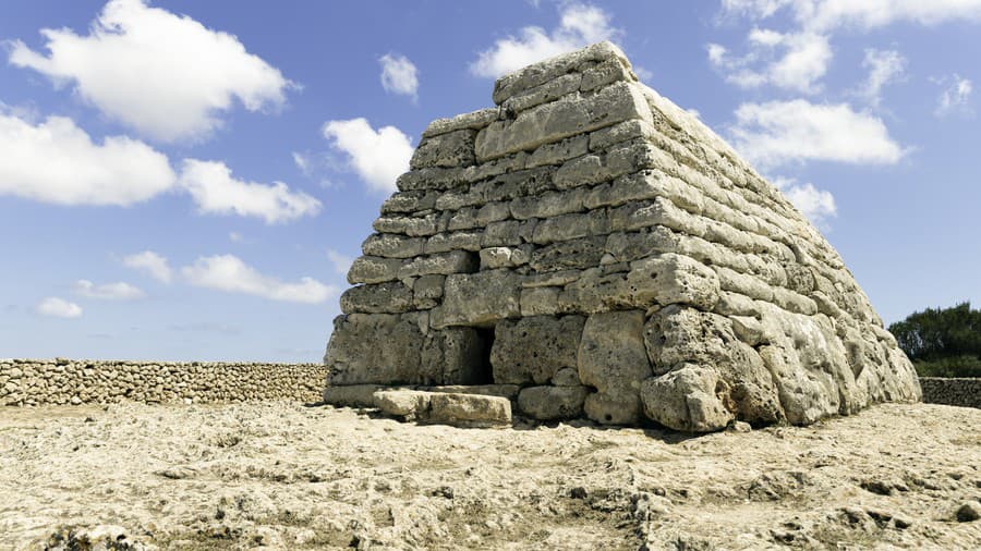 Megalitická hrobka Naveta d'Es