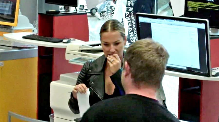 Dominika Cibulková okrem iného jedla papier.