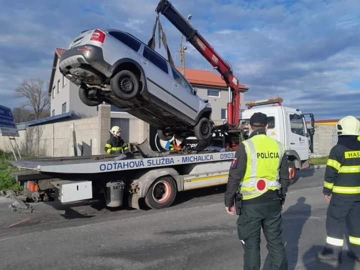 Vo Vrbovom nezvládla vodička pod vplyvom alkoholu riadenie