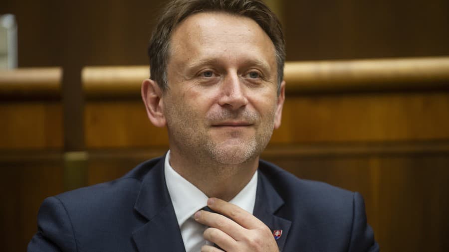 Na snímke minister pôdohospodárstva a rozvoja vidieka SR Samuel Vlčan (nominant OĽaNO).