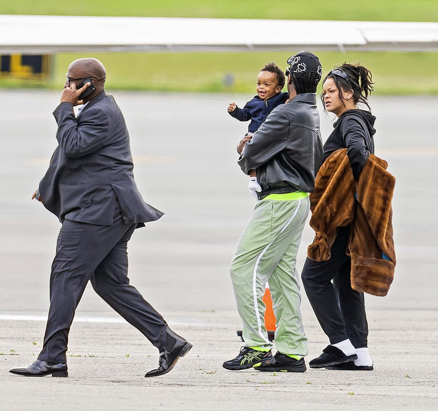 Rihanna a ASAP Rocky si s vizážou tentoraz nerobili starosti.