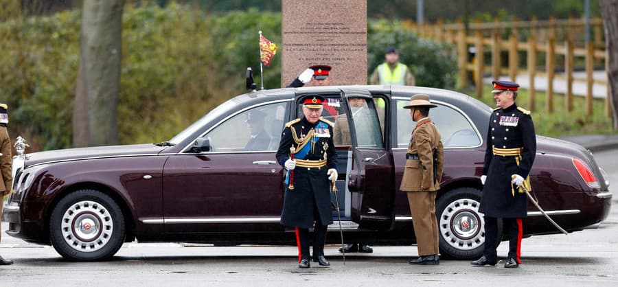 Bentley State Limousine