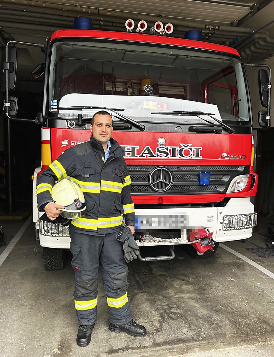 Tomáš Bogner (27), hasič