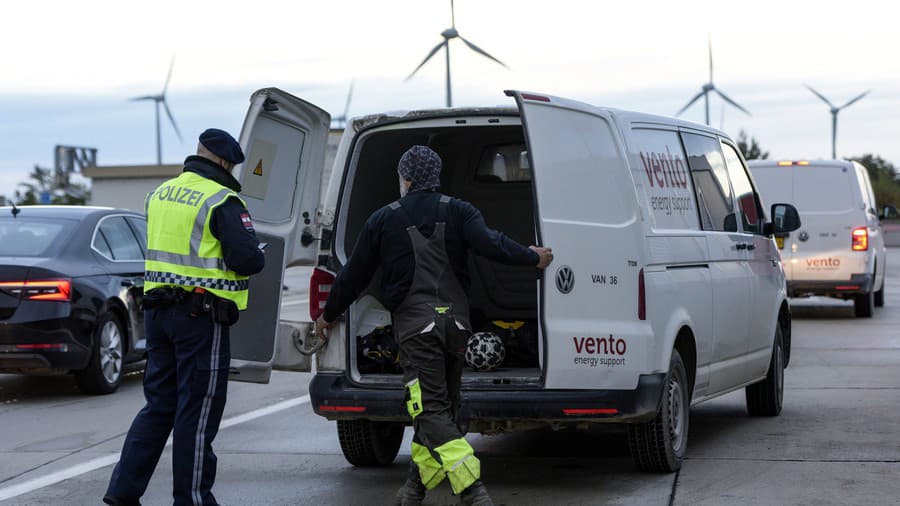 Dočasné policajné kontroly budú