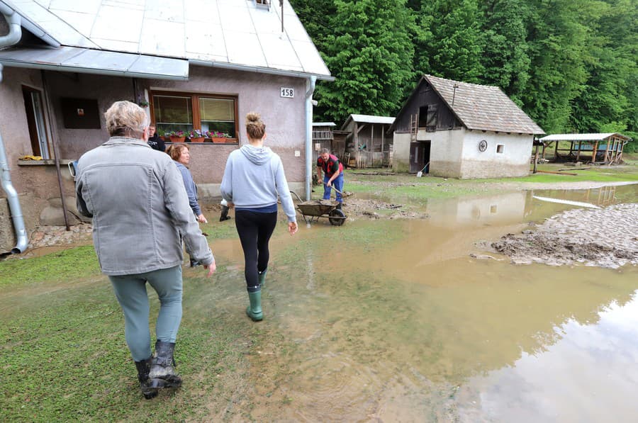 Silná búrka v obci