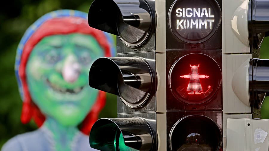 Upravený semafor v nemeckom Wernigerode. 