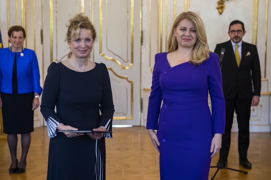 Prezidentka SR Zuzana Čaputová odovzdala poverovacie listiny novým veľvyslancom SR.
