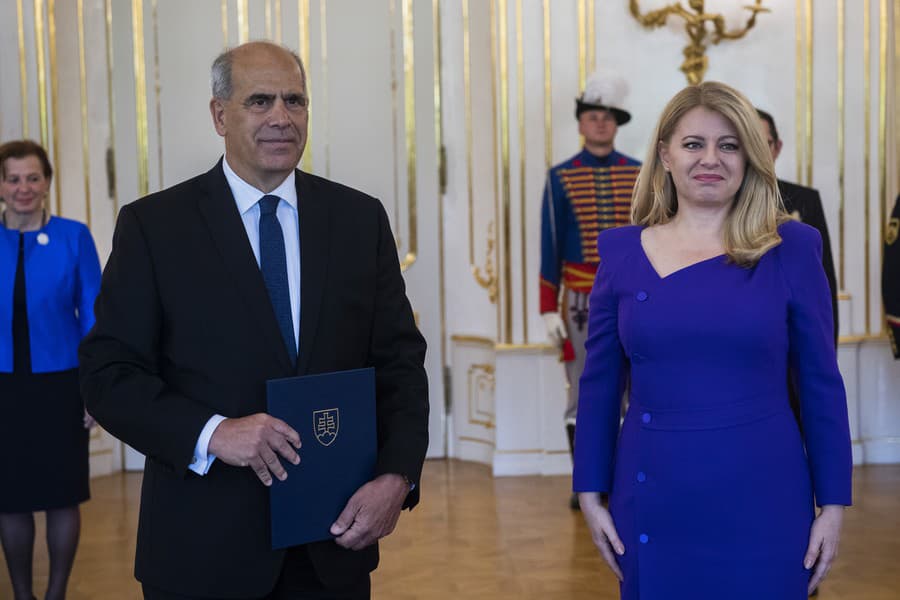 Prezidentka SR Zuzana Čaputová odovzdala poverovacie listiny novým veľvyslancom SR.
