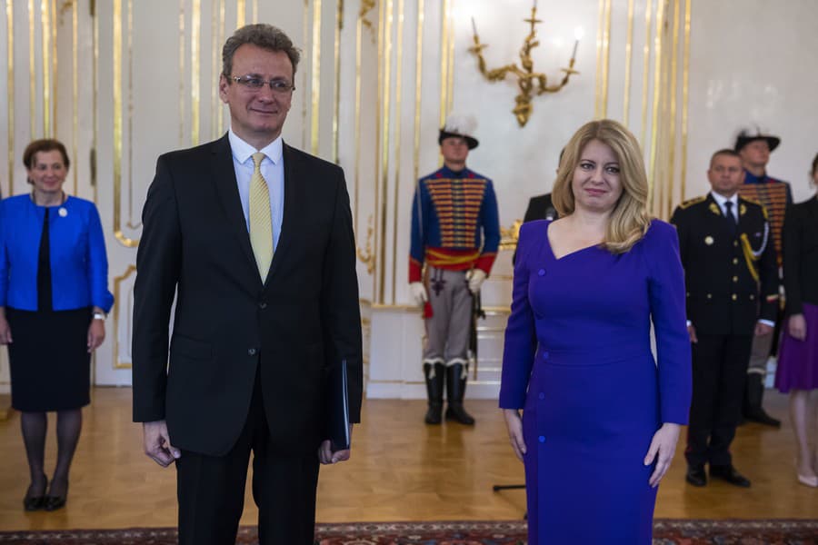 Prezidentka SR Zuzana Čaputová odovzdala poverovacie listiny novým veľvyslancom SR.
