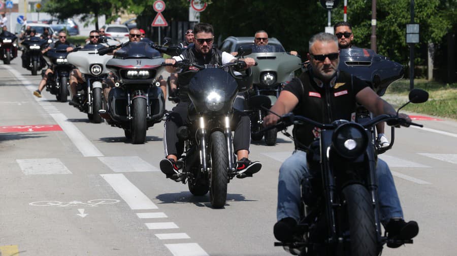 Členovia motorkárskeho gangu Hells