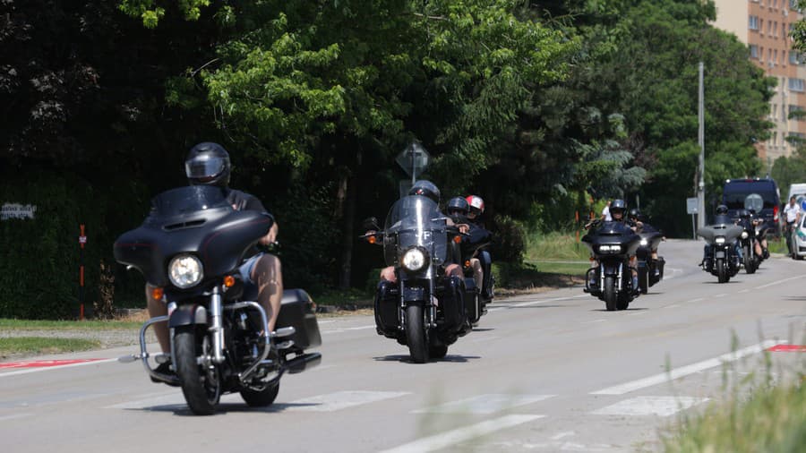 Členovia motorkárskeho gangu Hells