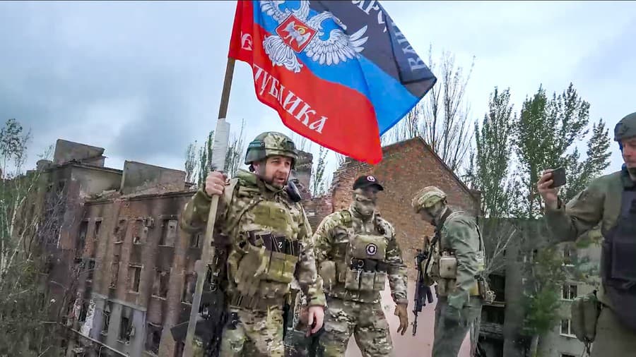 Ruskí vojaci bojujú na