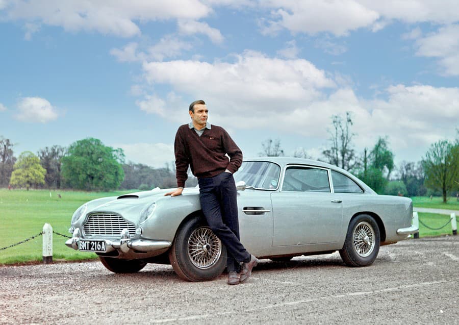 Aston Martin DB5 z bondovky Goldfinger