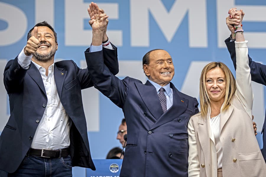 2022: Berlusconiho strana je