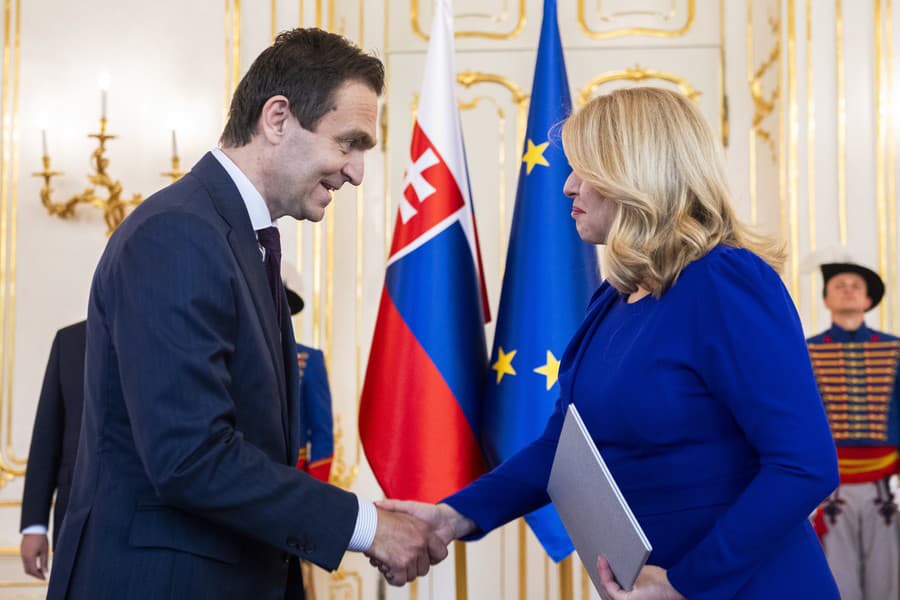 Prezidentka poverila kabinet Ľudovíta Ódora vládnutím do vzniku vlády po voľbách.