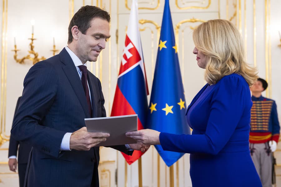 Prezidentka poverila kabinet Ľudovíta Ódora vládnutím do vzniku vlády po voľbách.