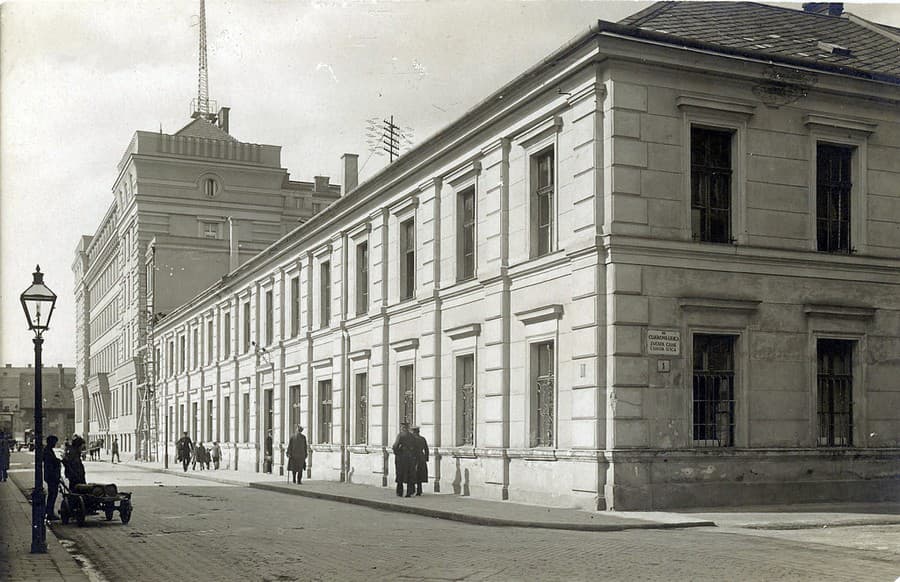 1925 - V časoch