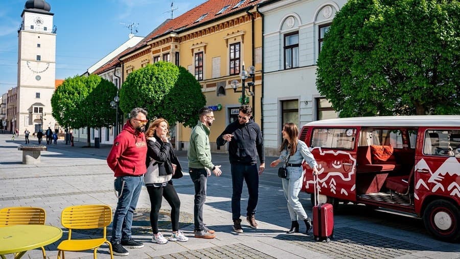 Zábavno-cestovateľská šou RTVS S