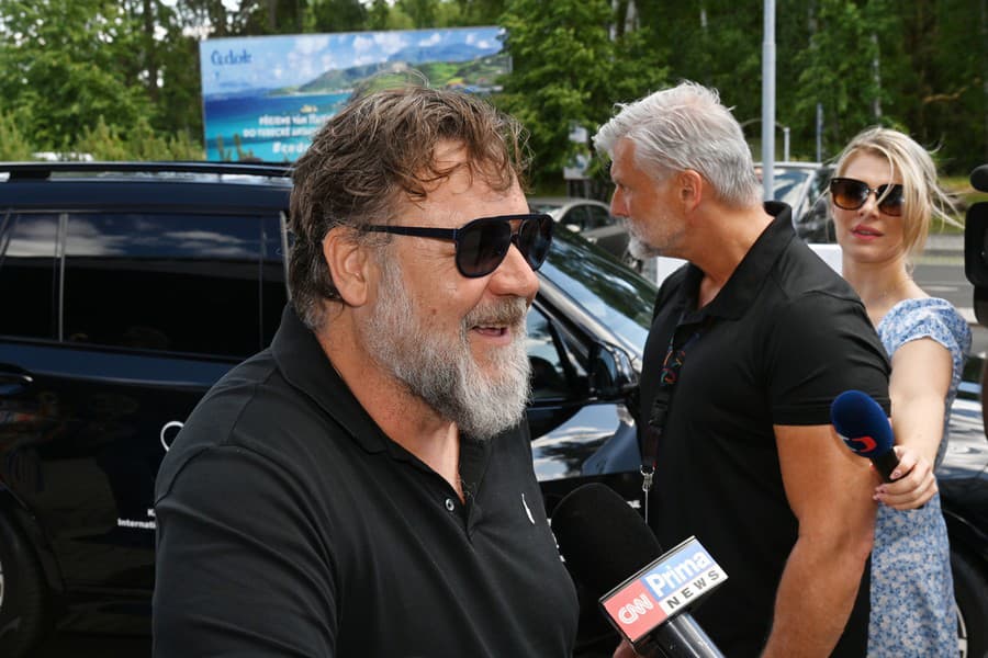 Russel Crowe priletel na filmový festival v Karlových Varoch.