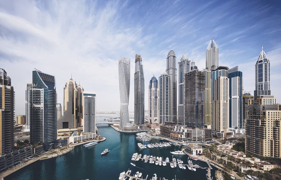 Rezort hospodárstva tvrdí, že v Dubaji si prenajali 5 apartmánov a bývali v nich cudzí ľudia.