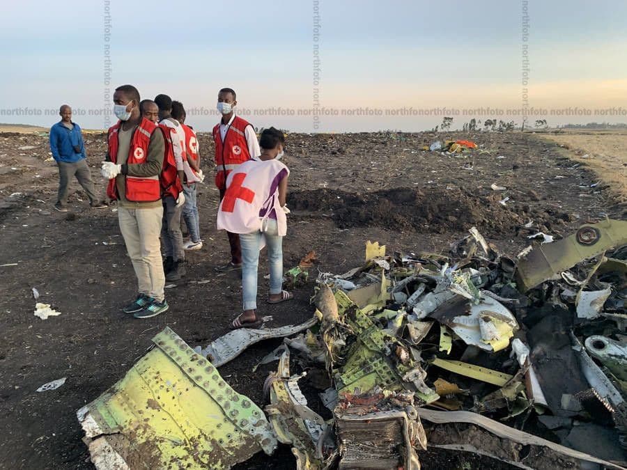 Trosky zrúteného lietadla Boeing 737 Max.