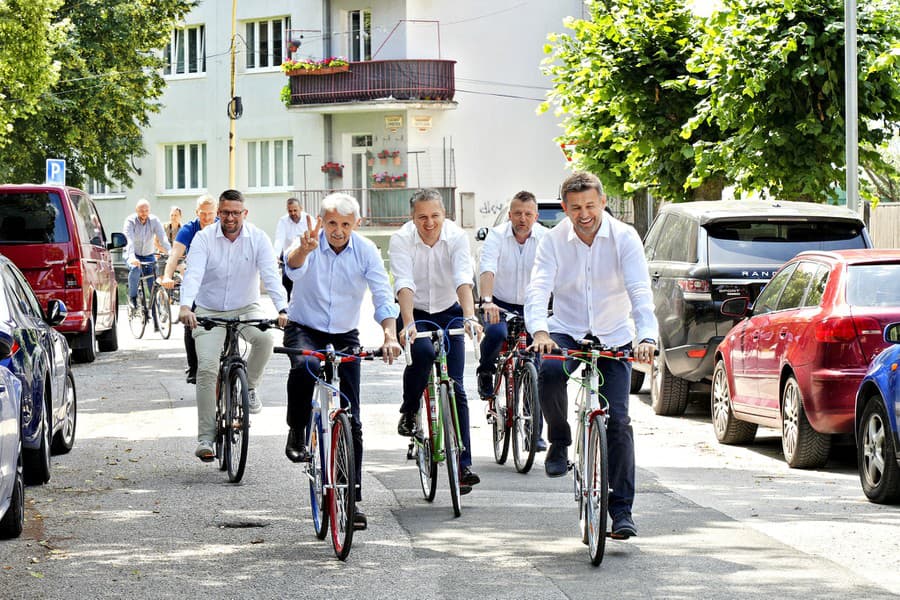 Dzurinda zvolil overenú taktiku.