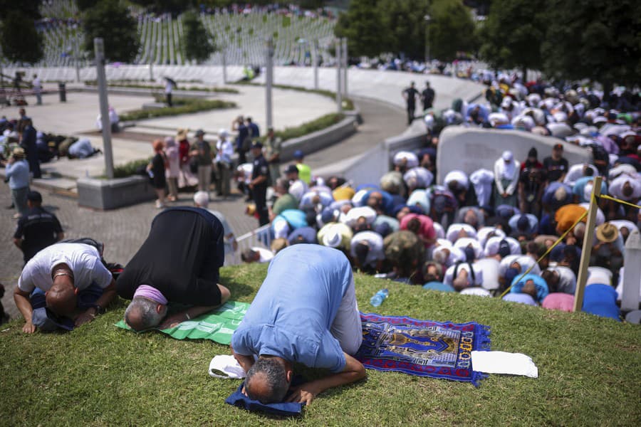 Do východobosnianskeho mesta Srebrenica