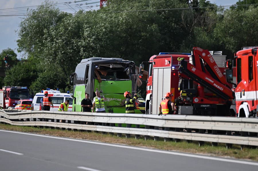 Nehoda dvoch autobusov na