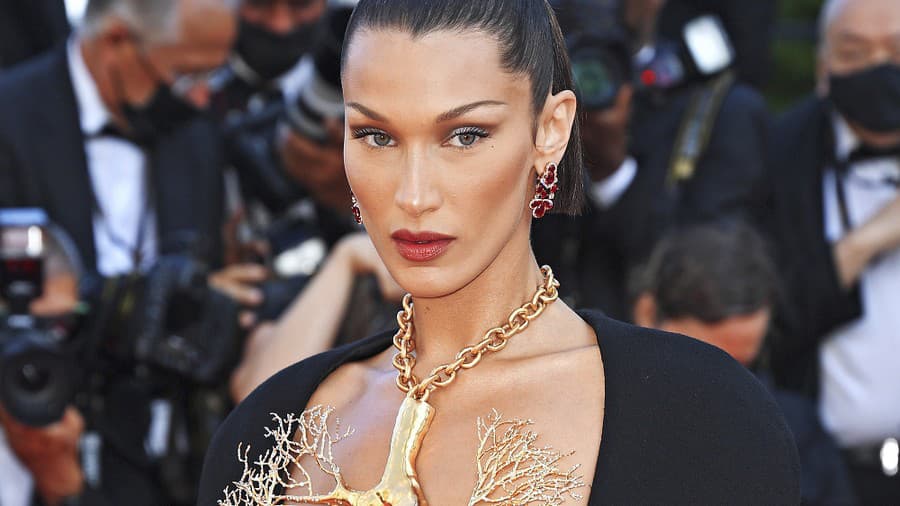 Bella Hadid vdýchla Červenému