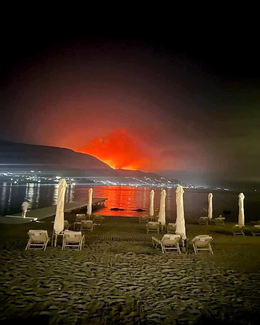 Ďalším ostrovom, ktorý zasiahli požiare je Korfu. 